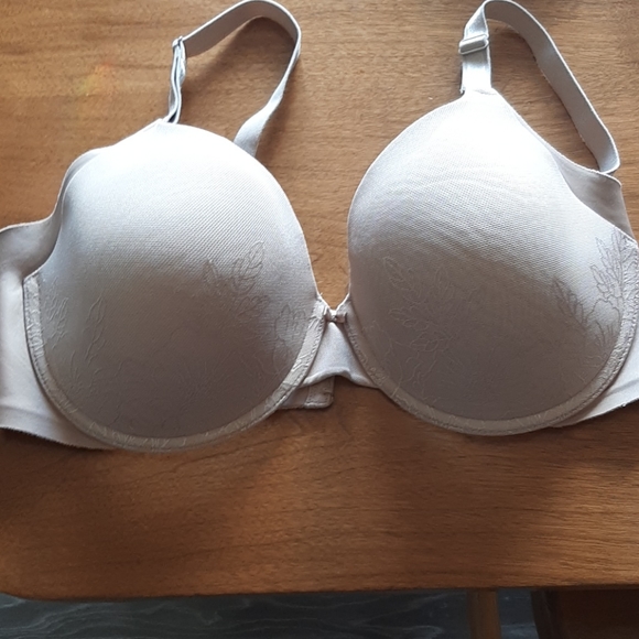 Quality Bras - Picture 2 of 4
